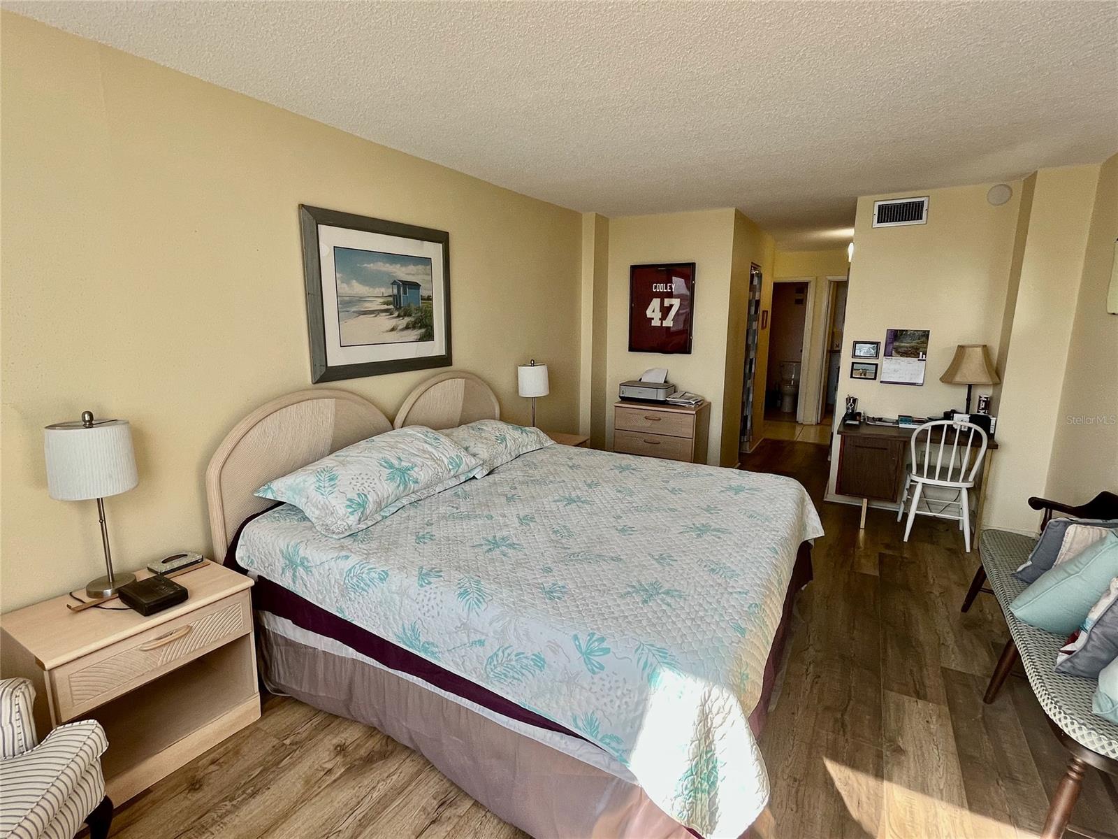 Bayshore Bath & Tennis Club Condo - Residential