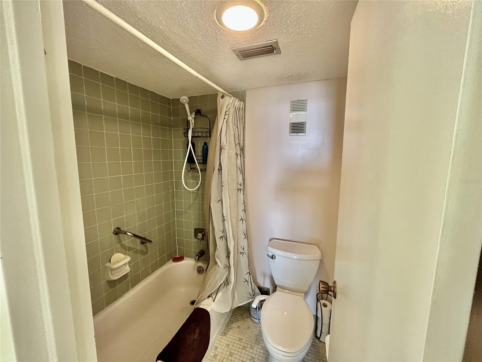 Bayshore Bath & Tennis Club Condo - Residential