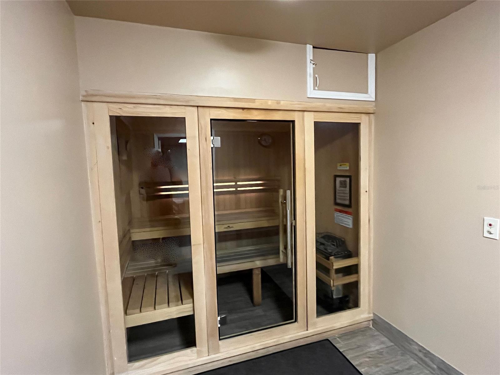 Bayshore Bath & Tennis Club Condo - Residential