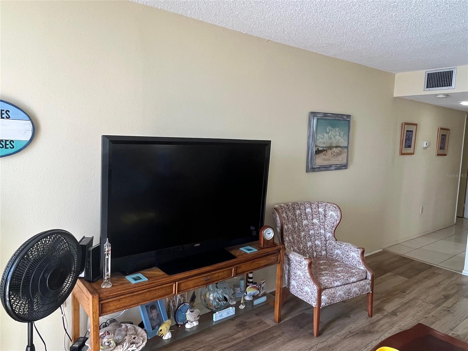 Bayshore Bath & Tennis Club Condo - Residential