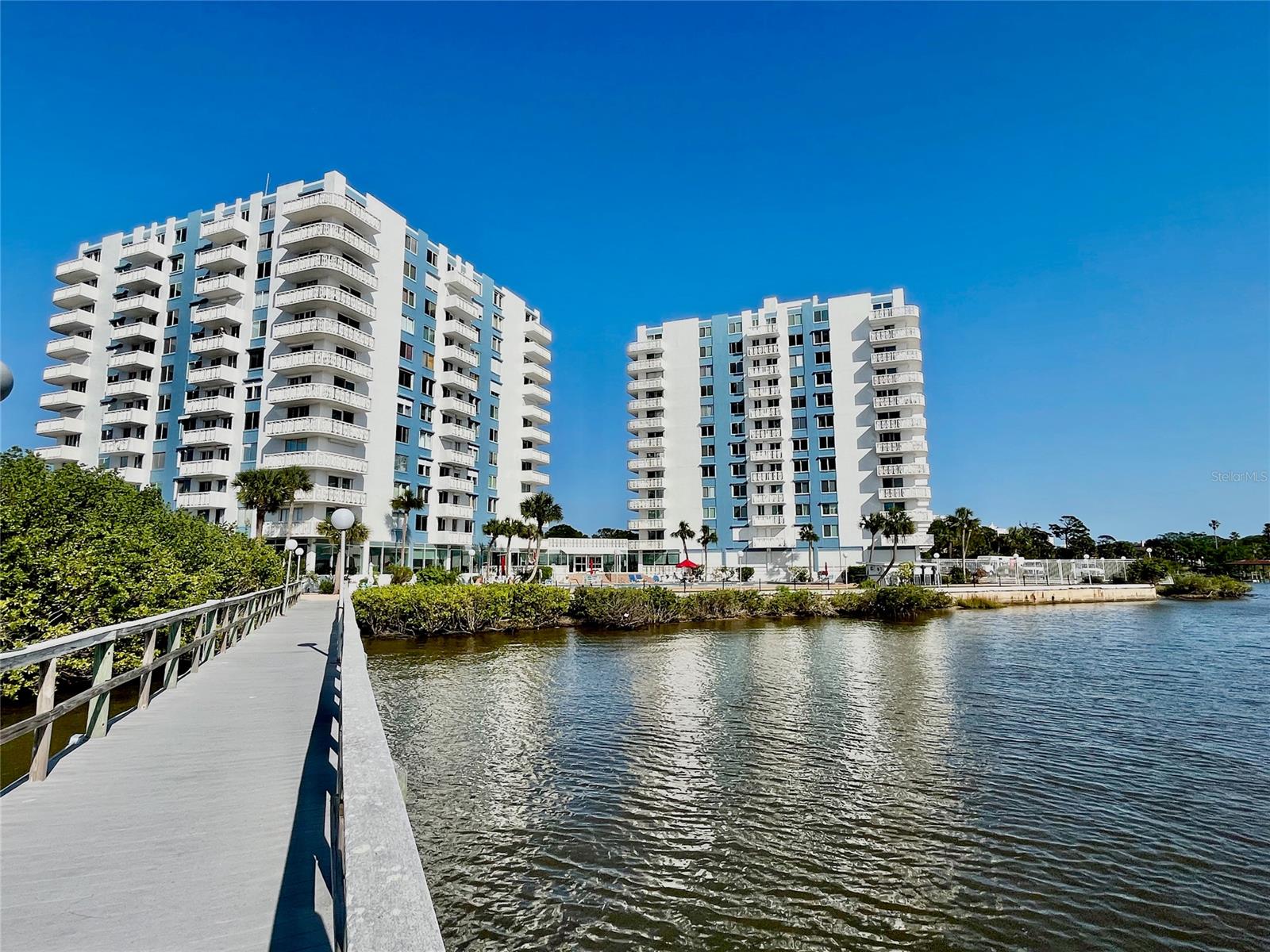 Bayshore Bath & Tennis Club Condo - Residential