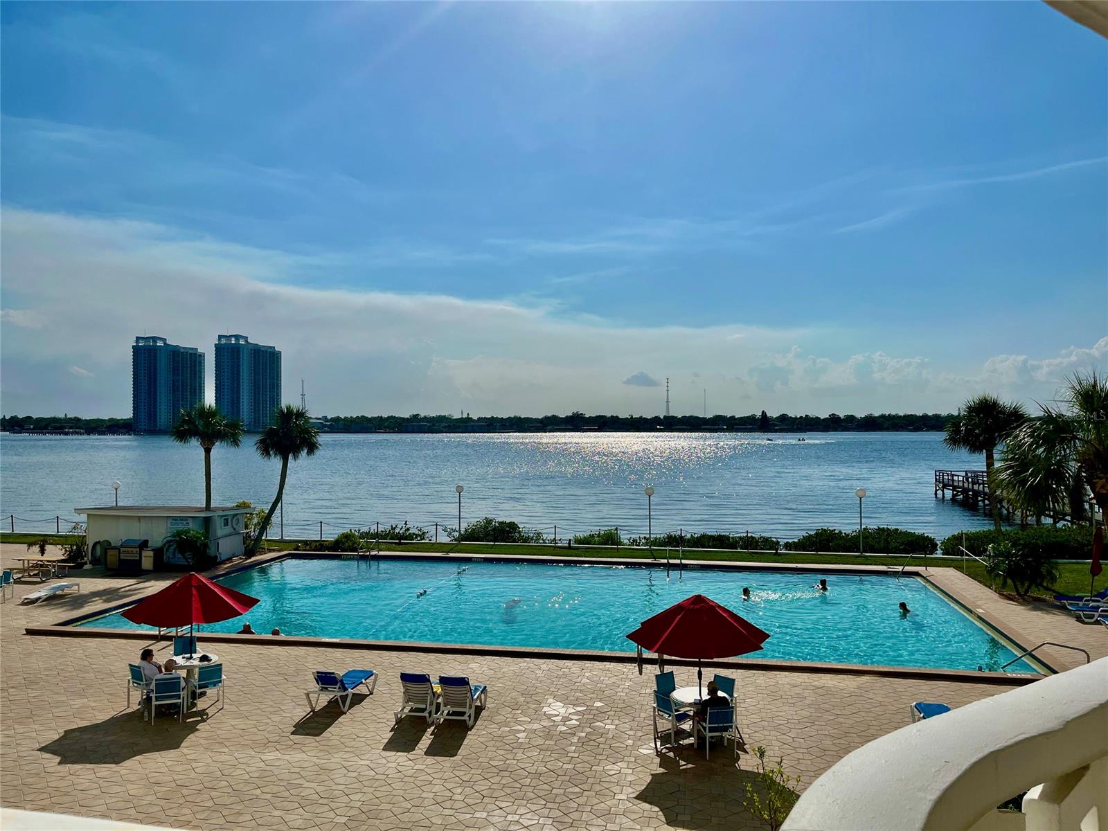 Bayshore Bath & Tennis Club Condo - Residential