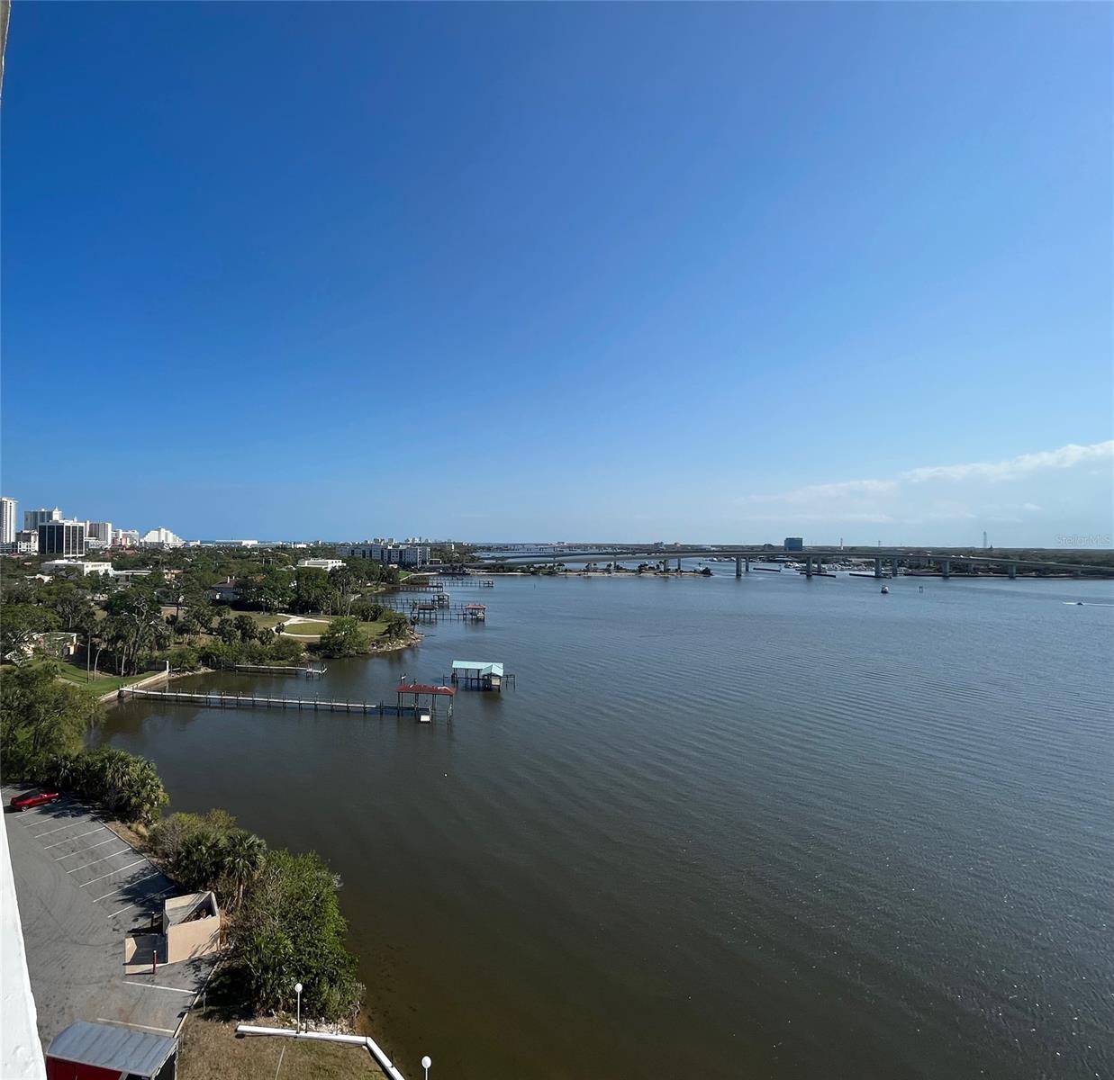 Bayshore Bath & Tennis Club Condo - Residential