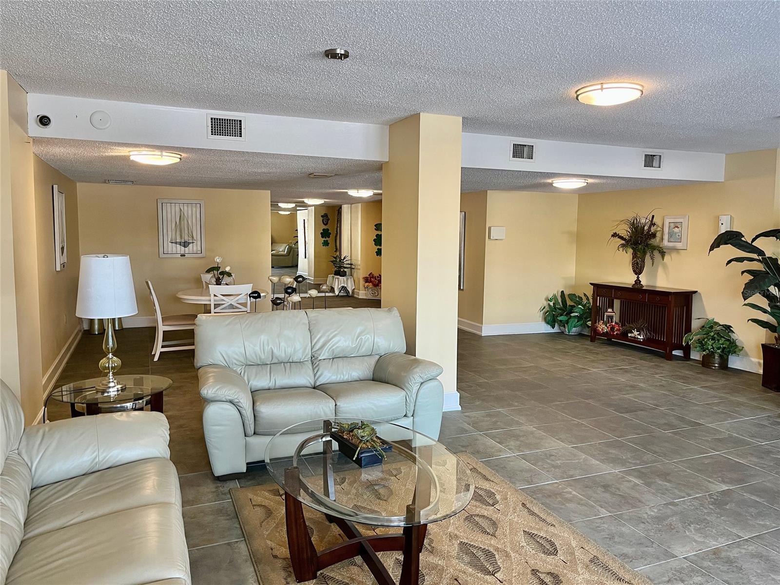 Bayshore Bath & Tennis Club Condo - Residential