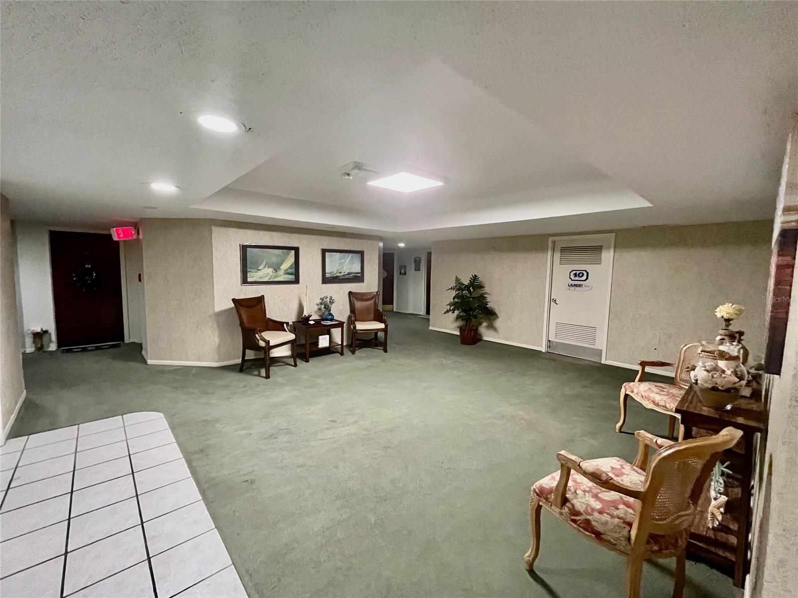 Bayshore Bath & Tennis Club Condo - Residential