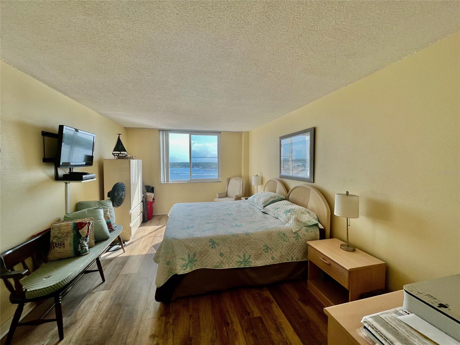 Bayshore Bath & Tennis Club Condo - Residential