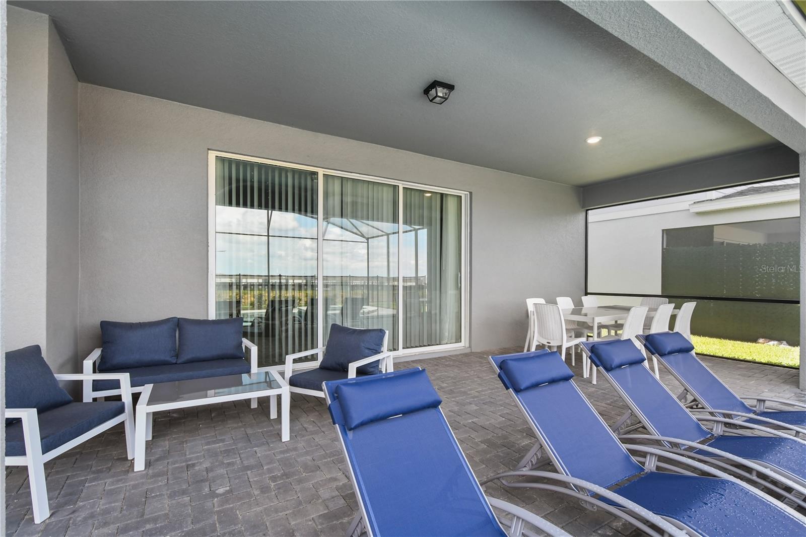 WINDSOR ISLAND RESIDENCE PH 2B - Residential