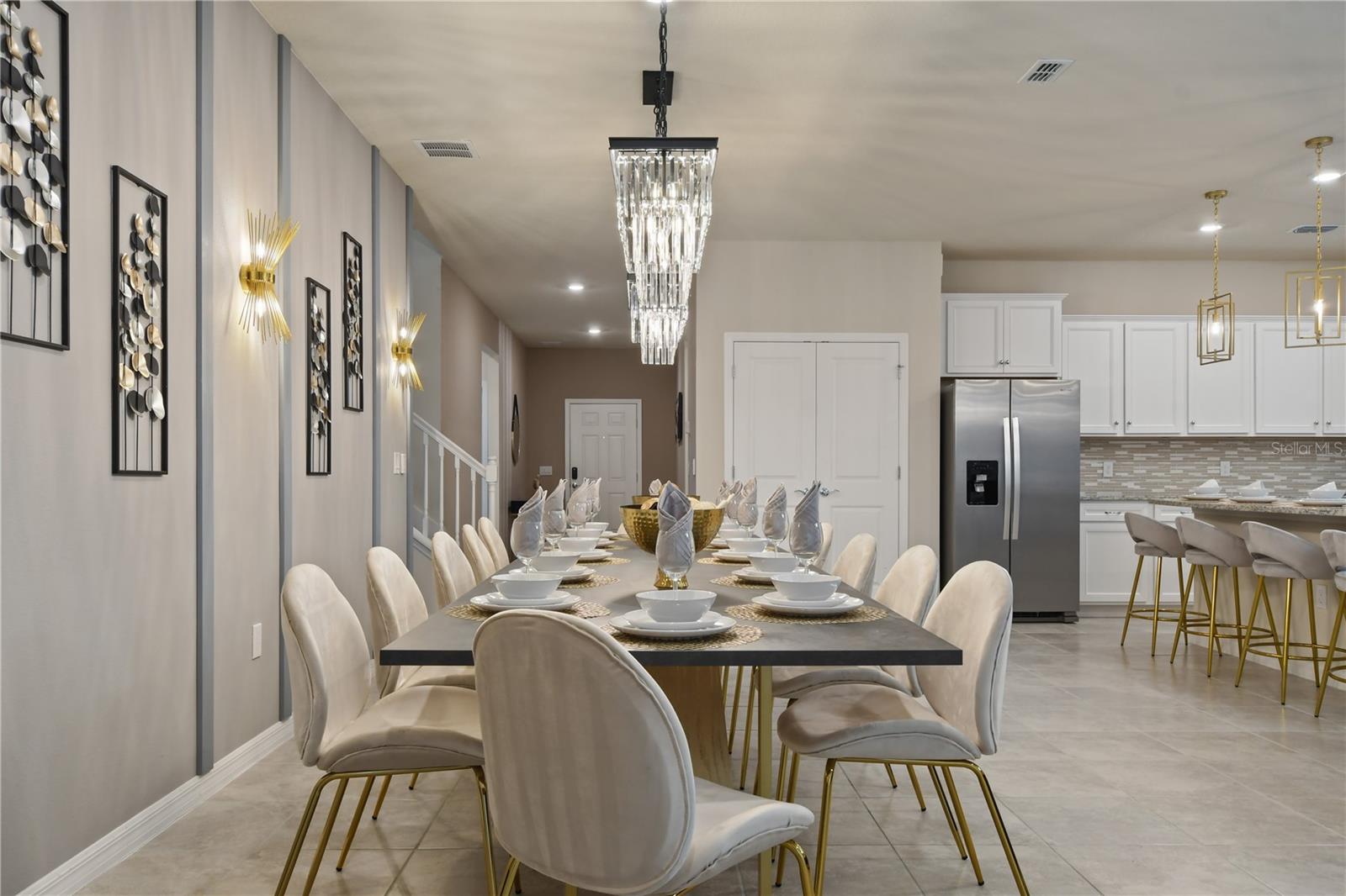 WINDSOR ISLAND RESIDENCE PH 2B - Residential