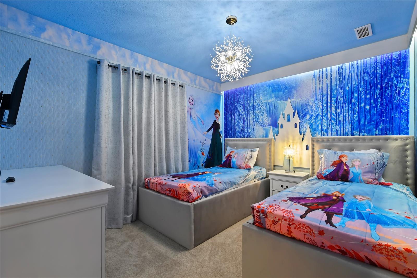 WINDSOR ISLAND RESIDENCE PH 2B - Residential