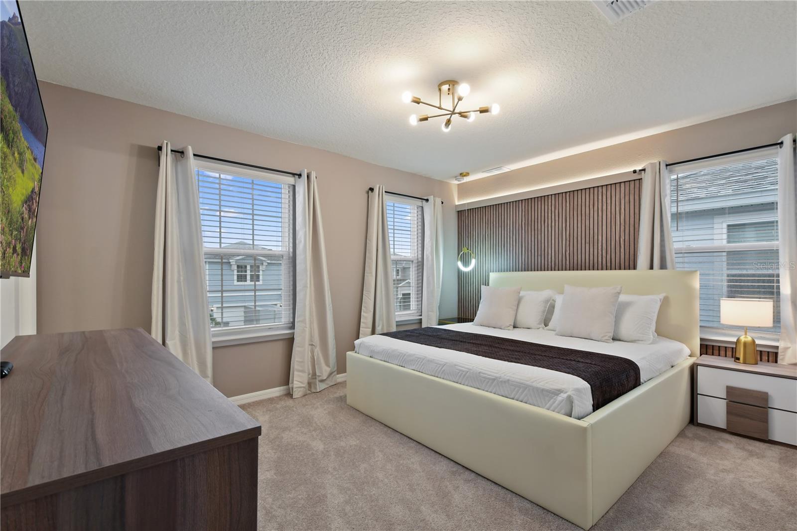 WINDSOR ISLAND RESIDENCE PH 2B - Residential