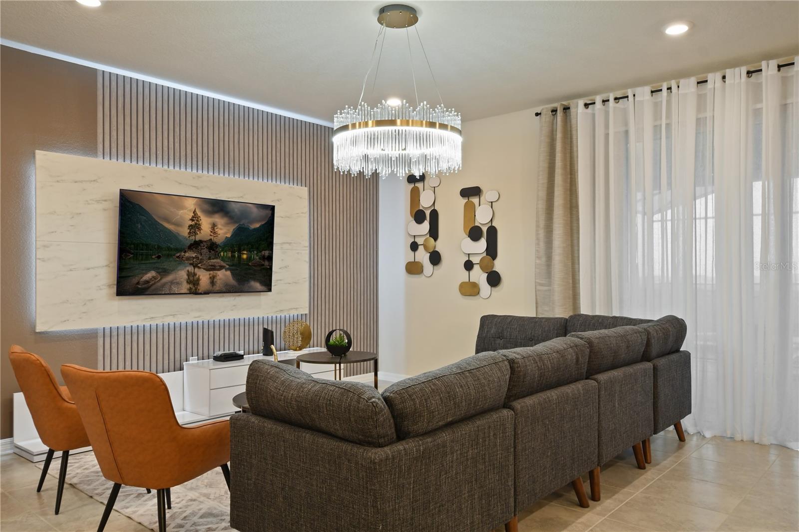 WINDSOR ISLAND RESIDENCE PH 2B - Residential