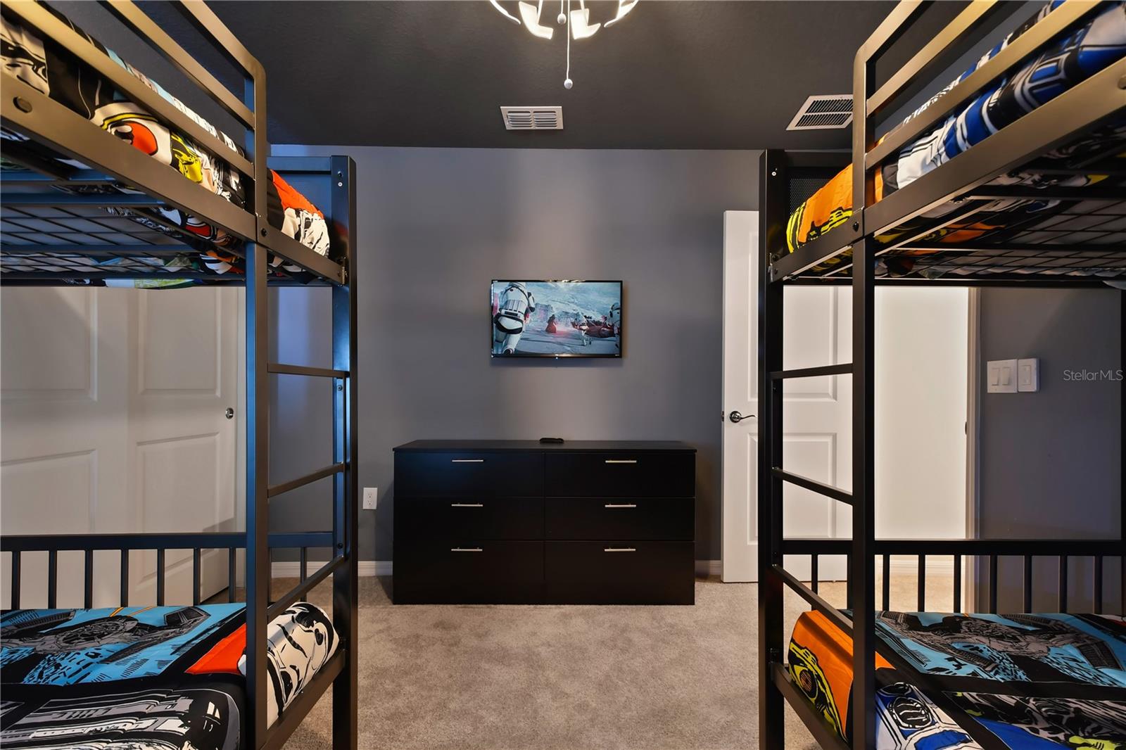 WINDSOR ISLAND RESIDENCE PH 2B - Residential