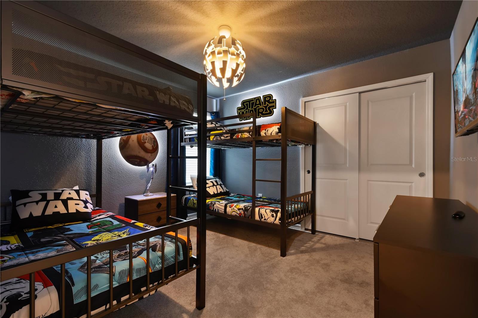 WINDSOR ISLAND RESIDENCE PH 2B - Residential