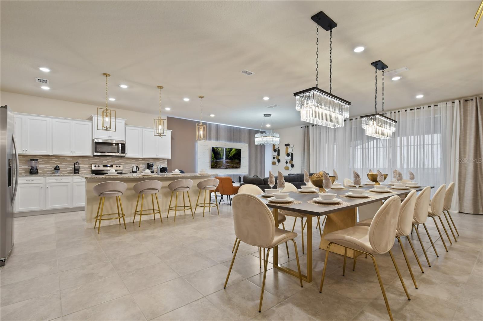 WINDSOR ISLAND RESIDENCE PH 2B - Residential