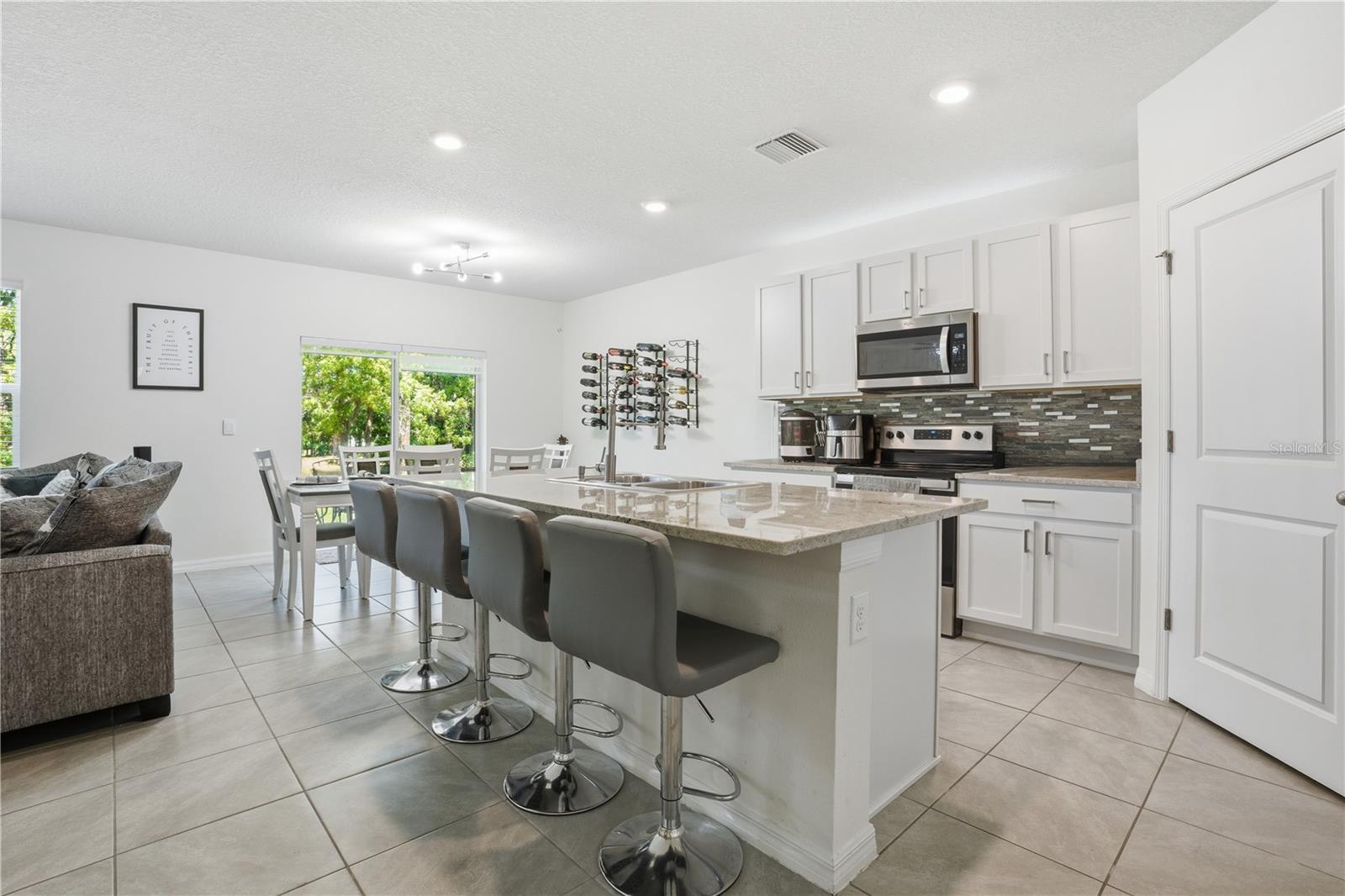 37 HICKORY COURSE CIRCLE