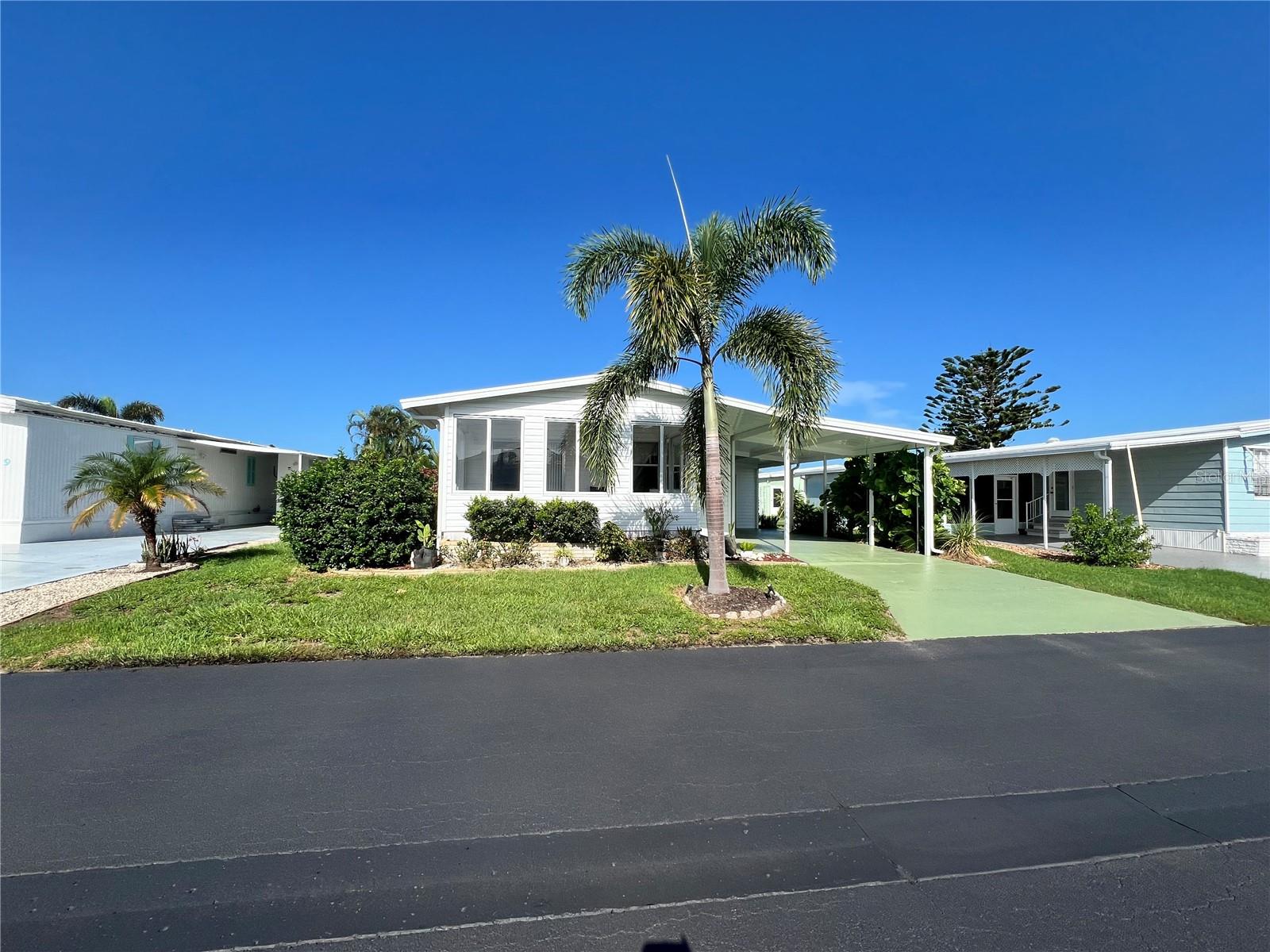 7 S ESPLANADE STREET