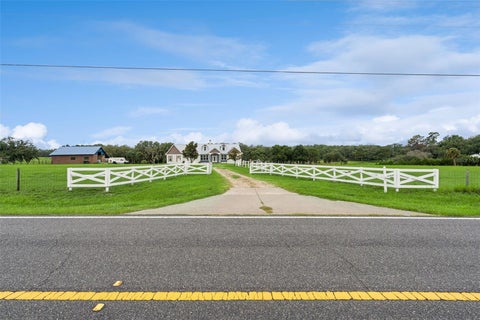 Tiny photo for 24920 SE Highway 450, Umatilla, FL 32784 (MLS # S5154436)