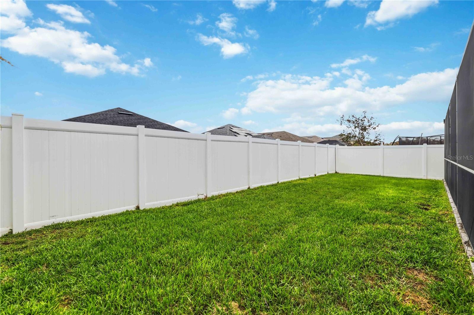 DEL TIERRA PH I - Residential