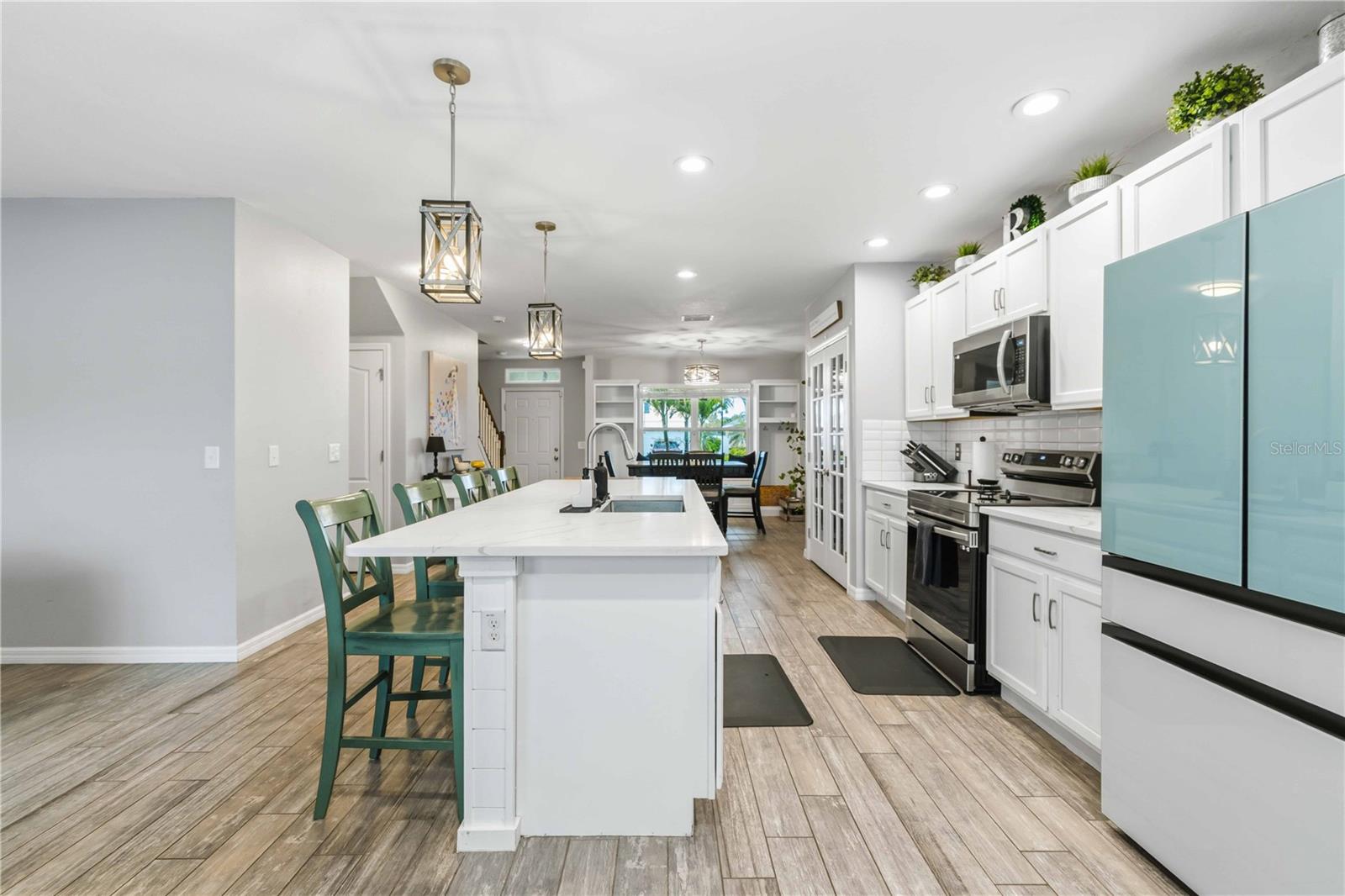 DEL TIERRA PH I - Residential