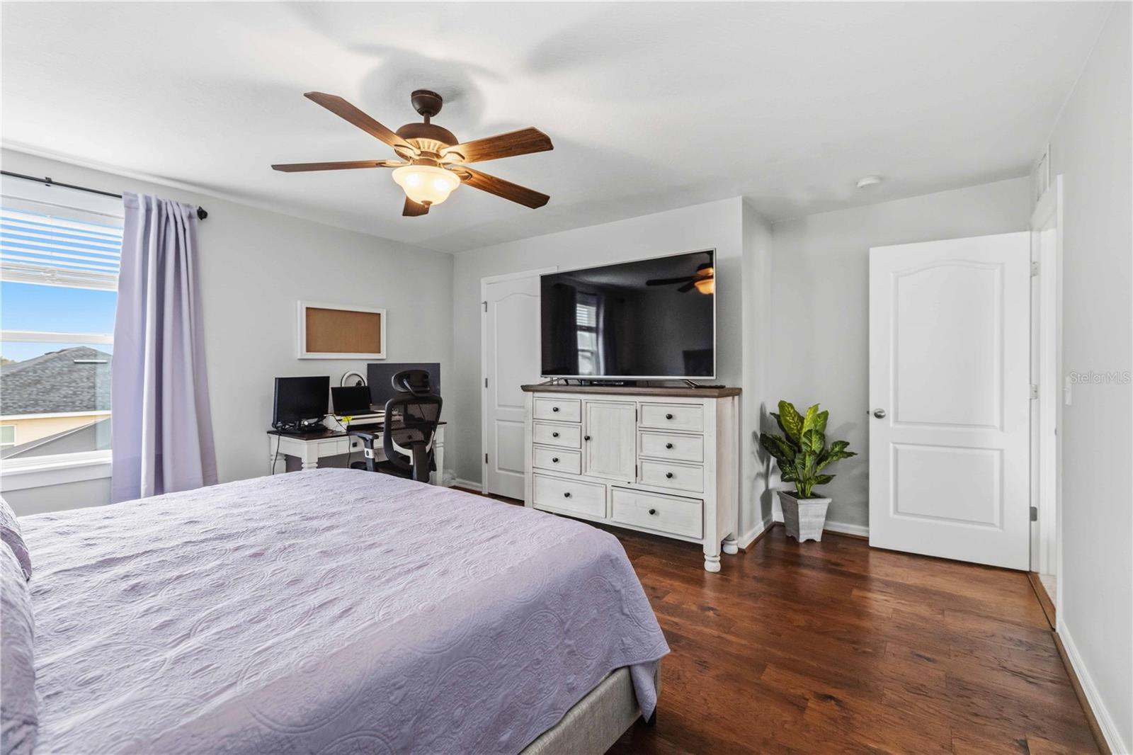 DEL TIERRA PH I - Residential