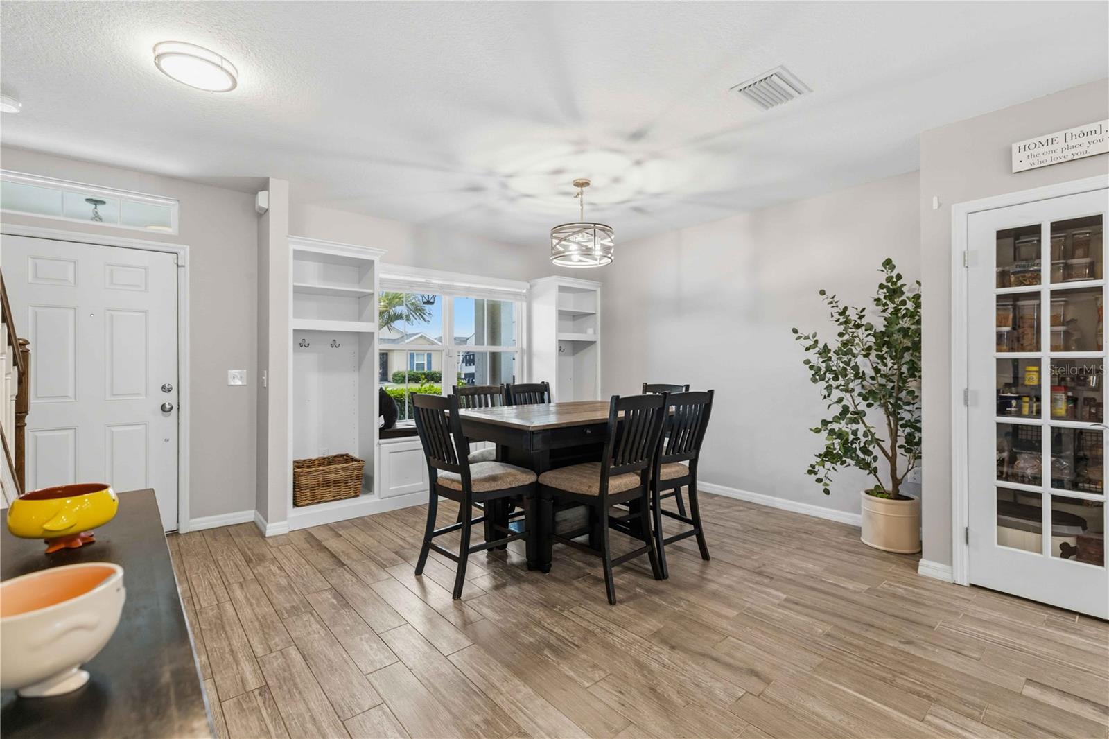 DEL TIERRA PH I - Residential