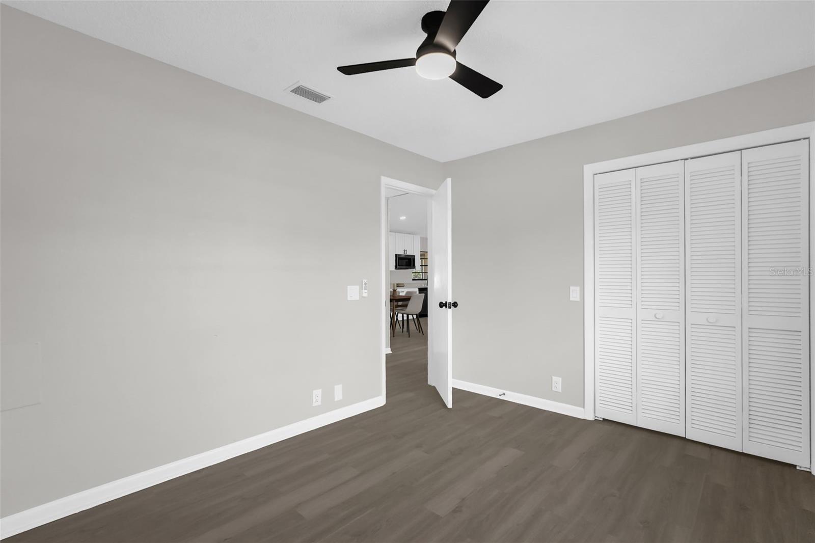 RIDGE MANOR - Residential