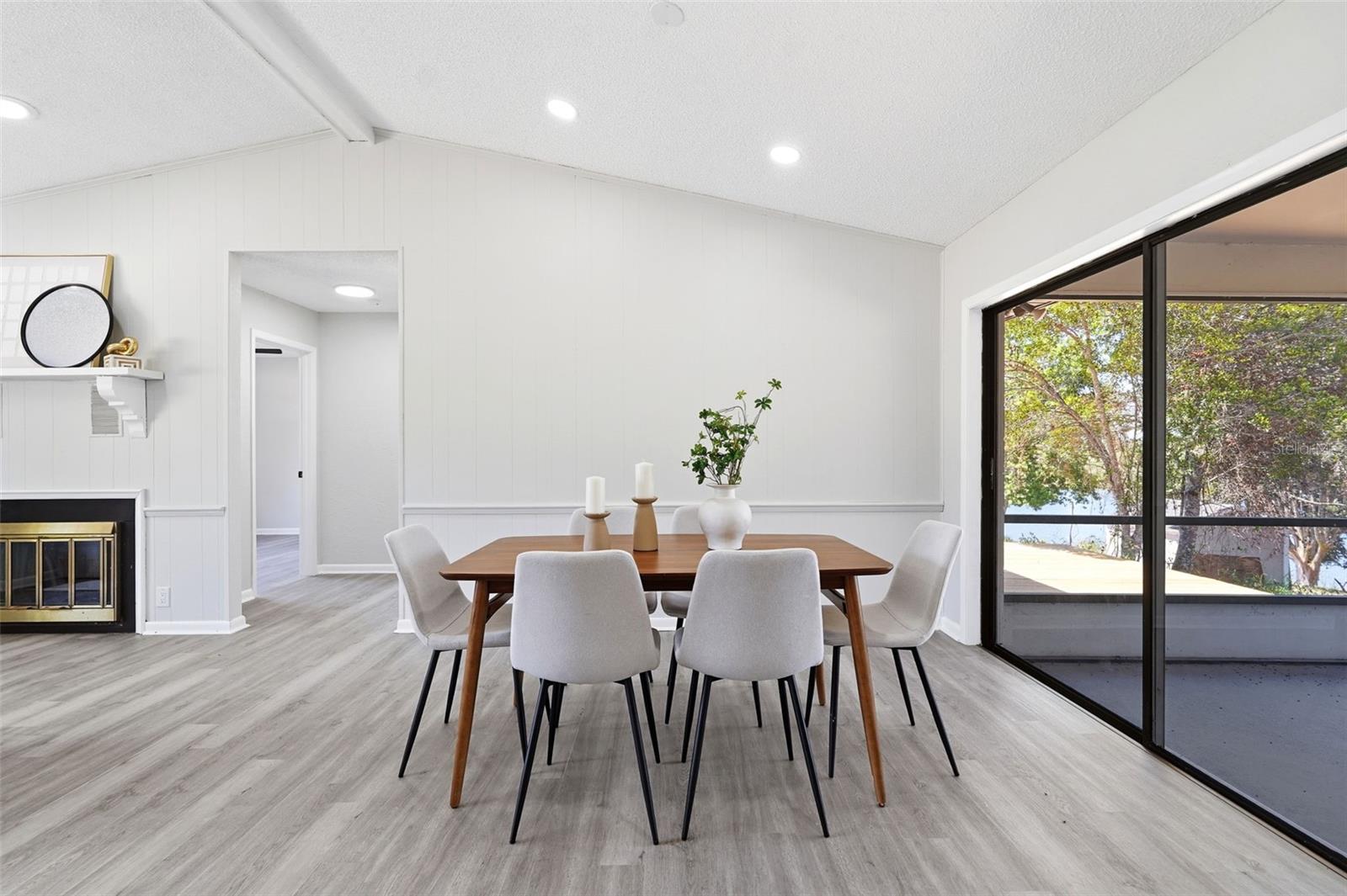 RIDGE MANOR - Residential