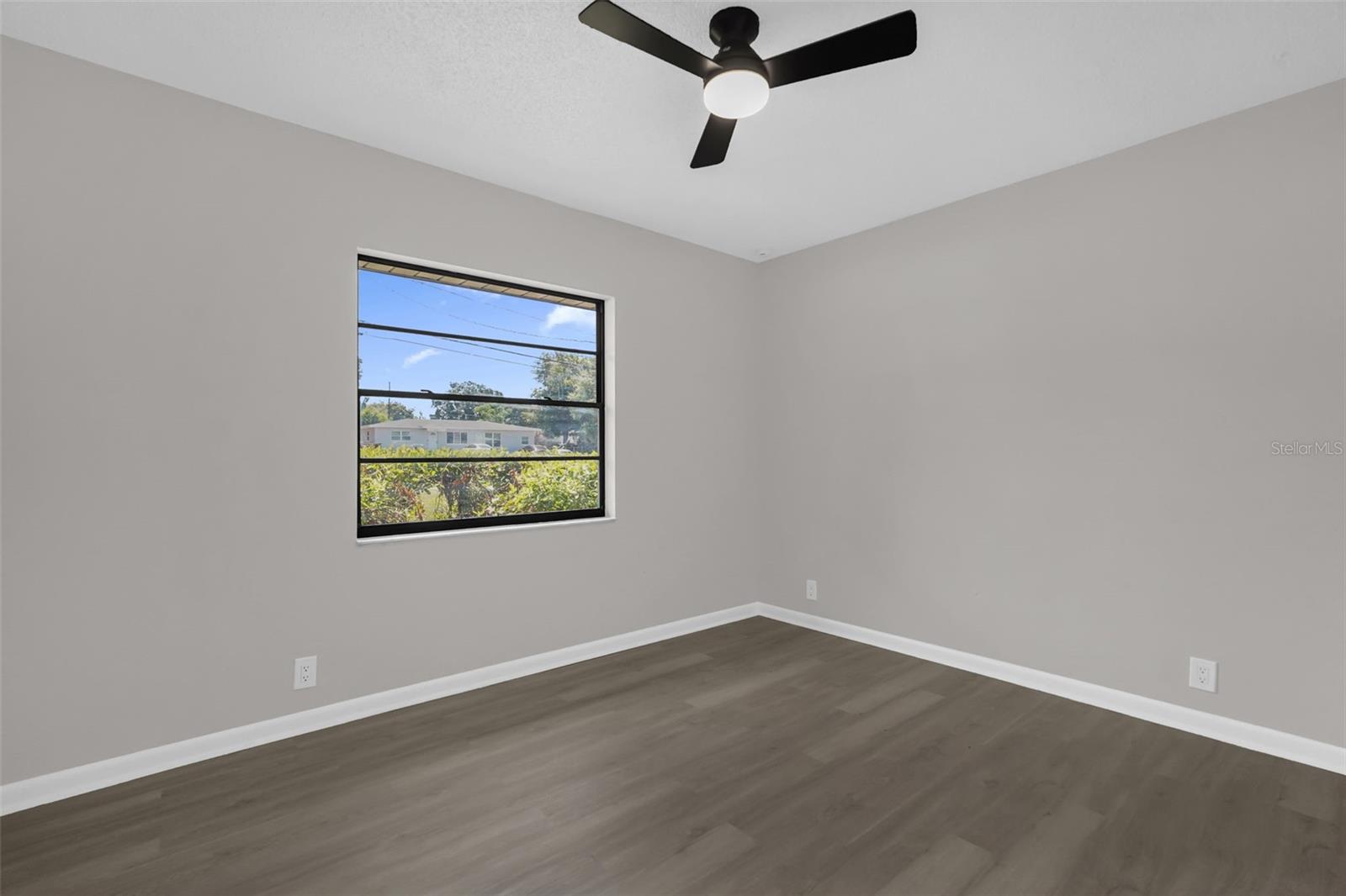 RIDGE MANOR - Residential
