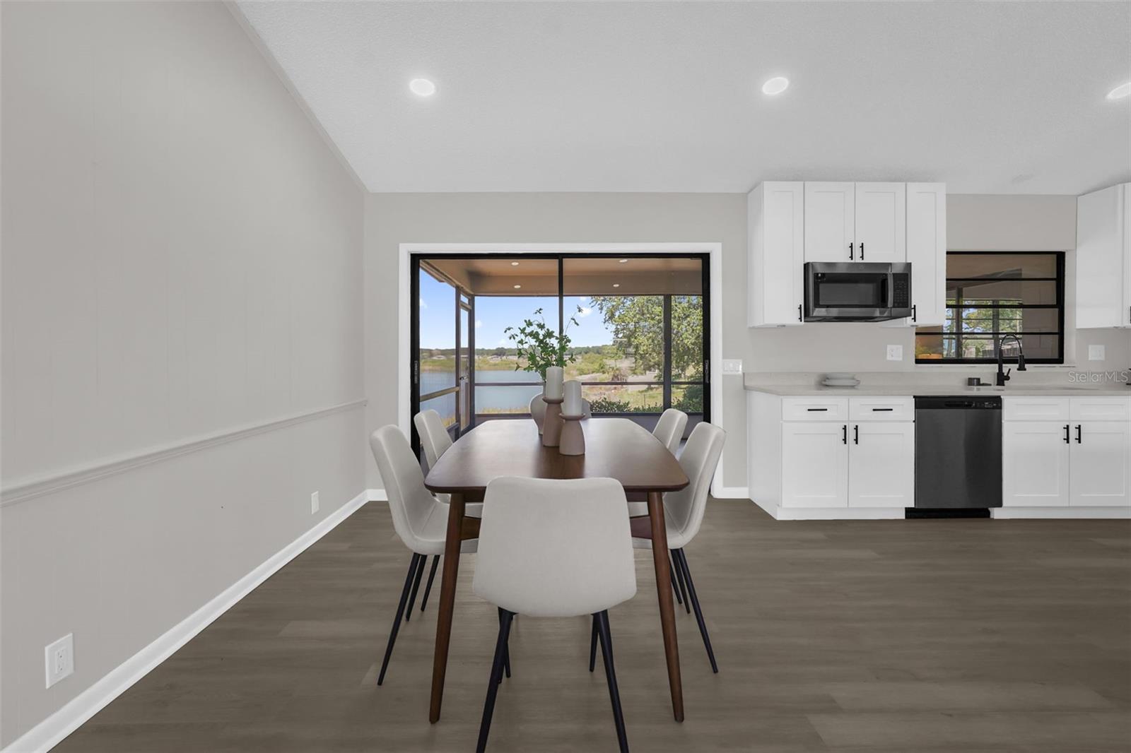 RIDGE MANOR - Residential