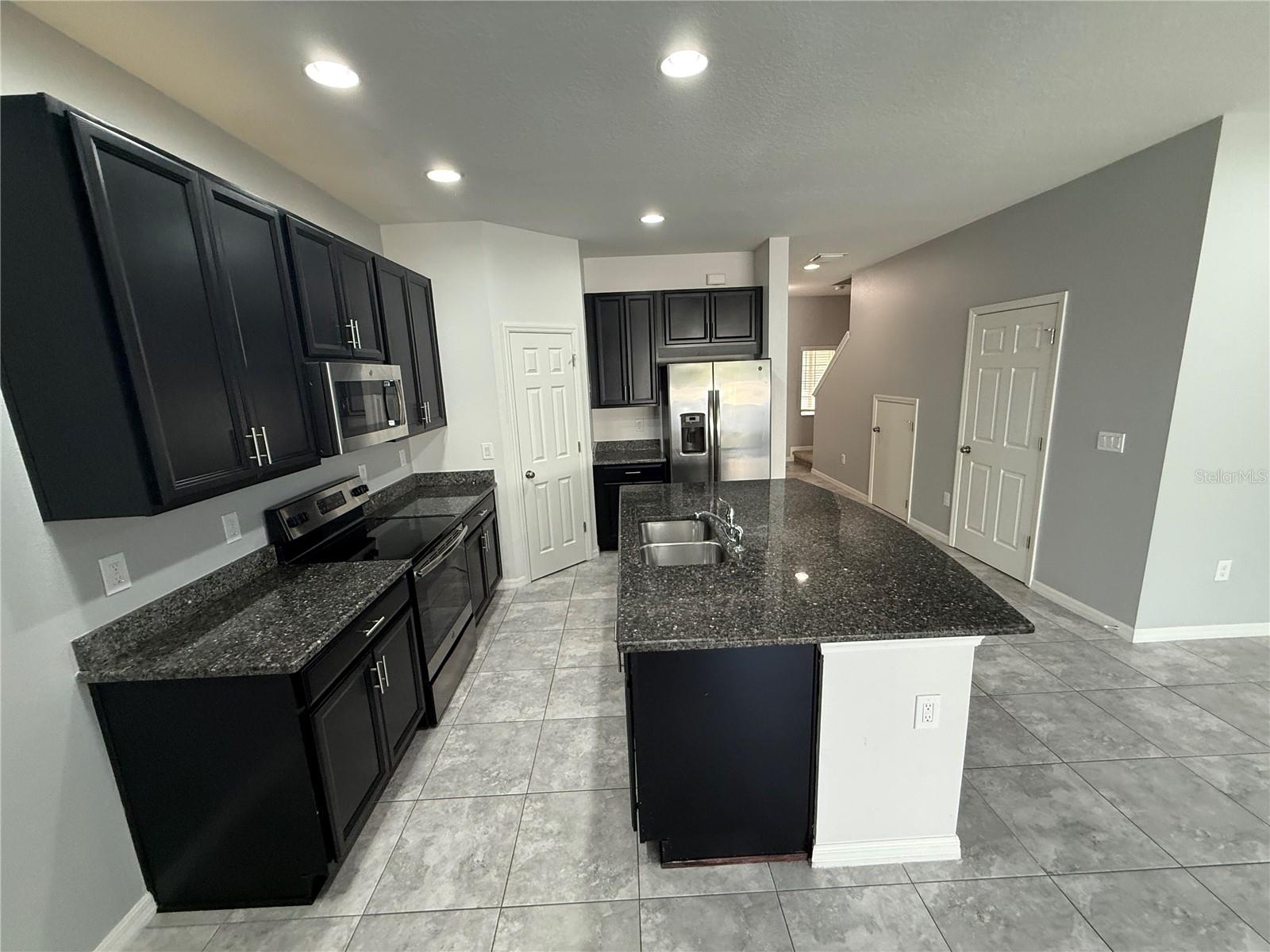 7127 SUMMER HOLLY PLACE, RIVERVIEW, FL, 33578 4 7127 SUMMER HOLLY PLACE