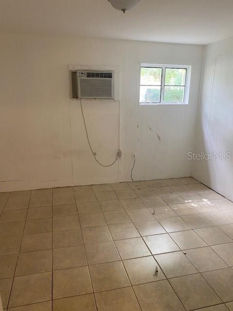 LAKEWOOD PARK - Residential Lease