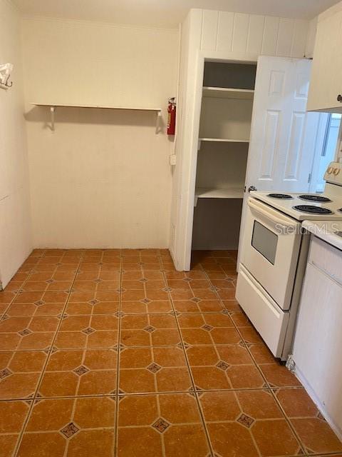 LAKEWOOD PARK - Residential Lease