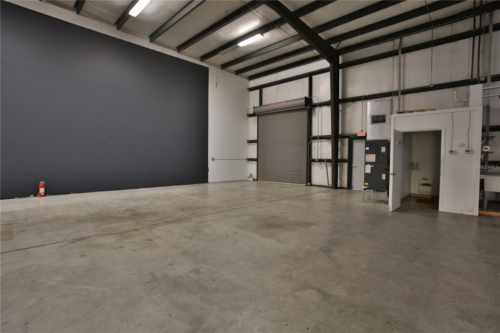 BELTWAY BUSINESS CENTER - Commercial Lease