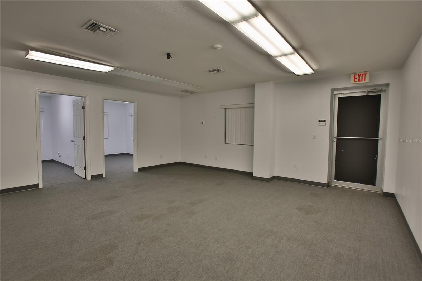 BELTWAY BUSINESS CENTER - Commercial Lease