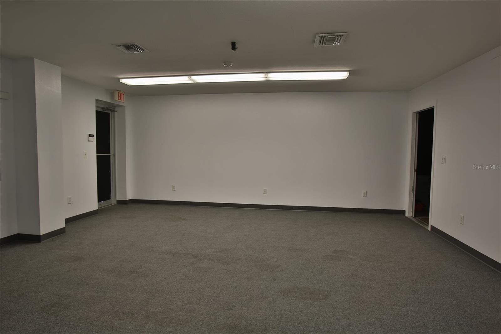 BELTWAY BUSINESS CENTER - Commercial Lease