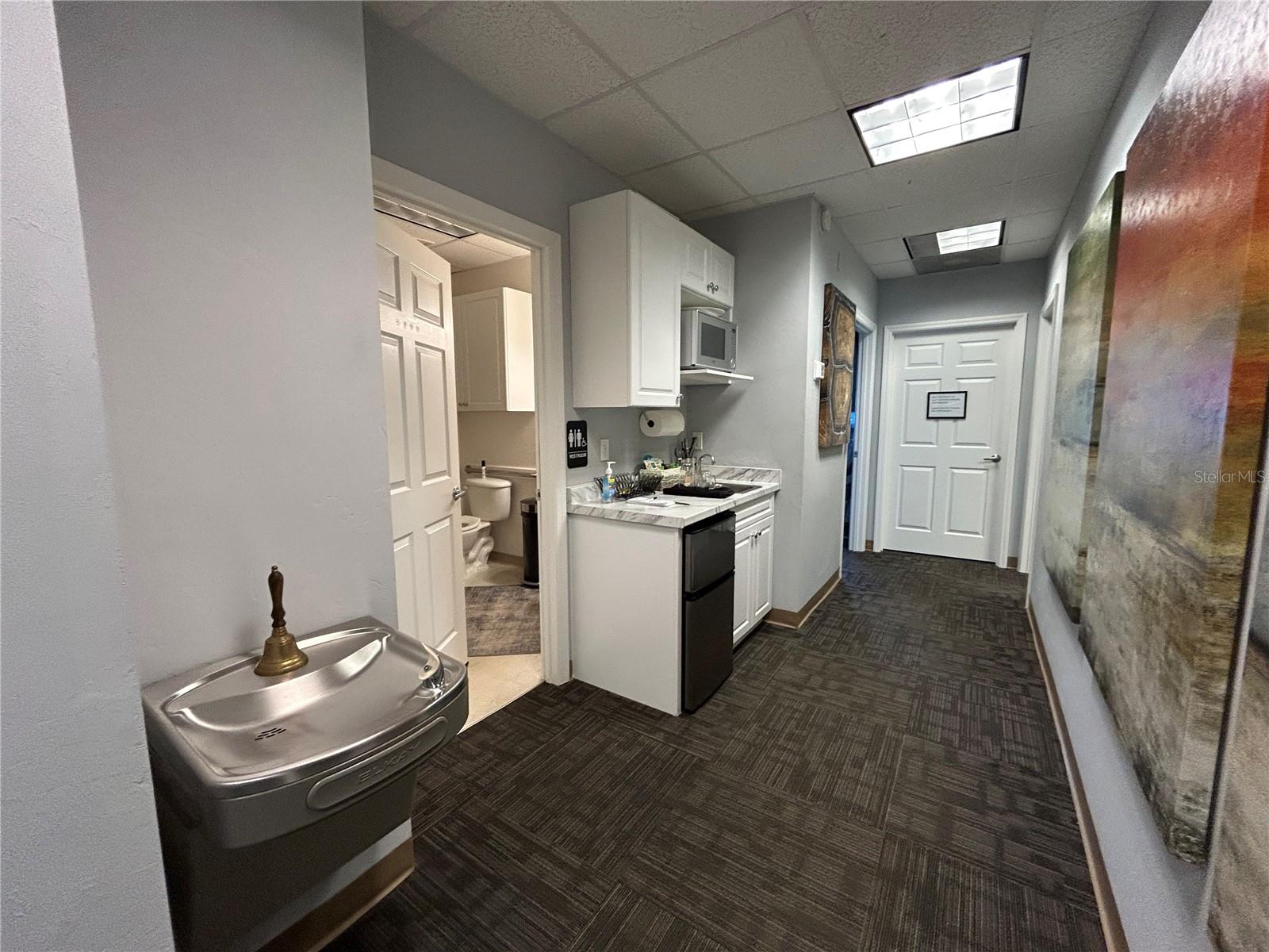 METRO 39 OFFICE PARK CONDO BLDG 2 - Commercial Lease