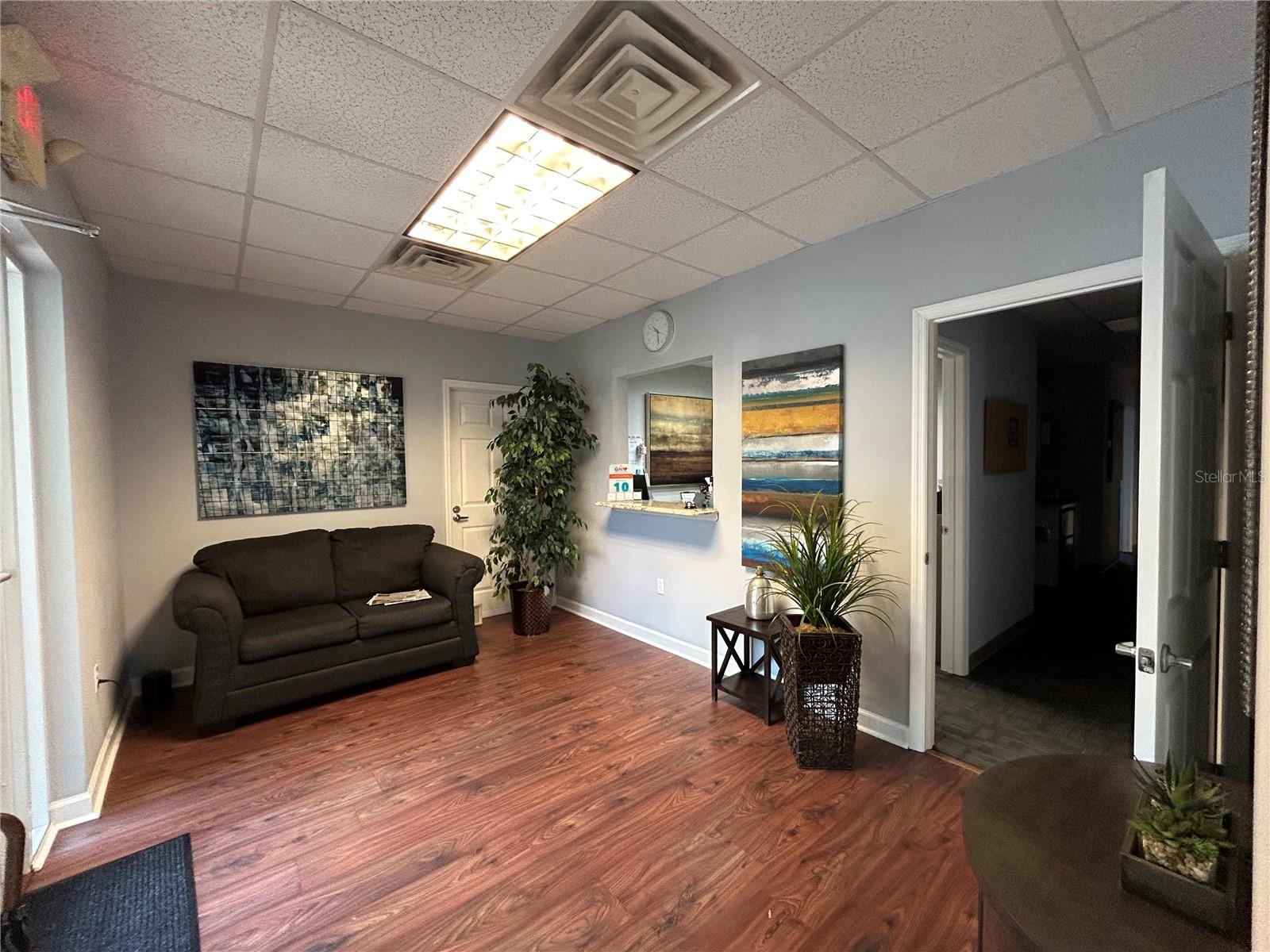 METRO 39 OFFICE PARK CONDO BLDG 2 - Commercial Lease