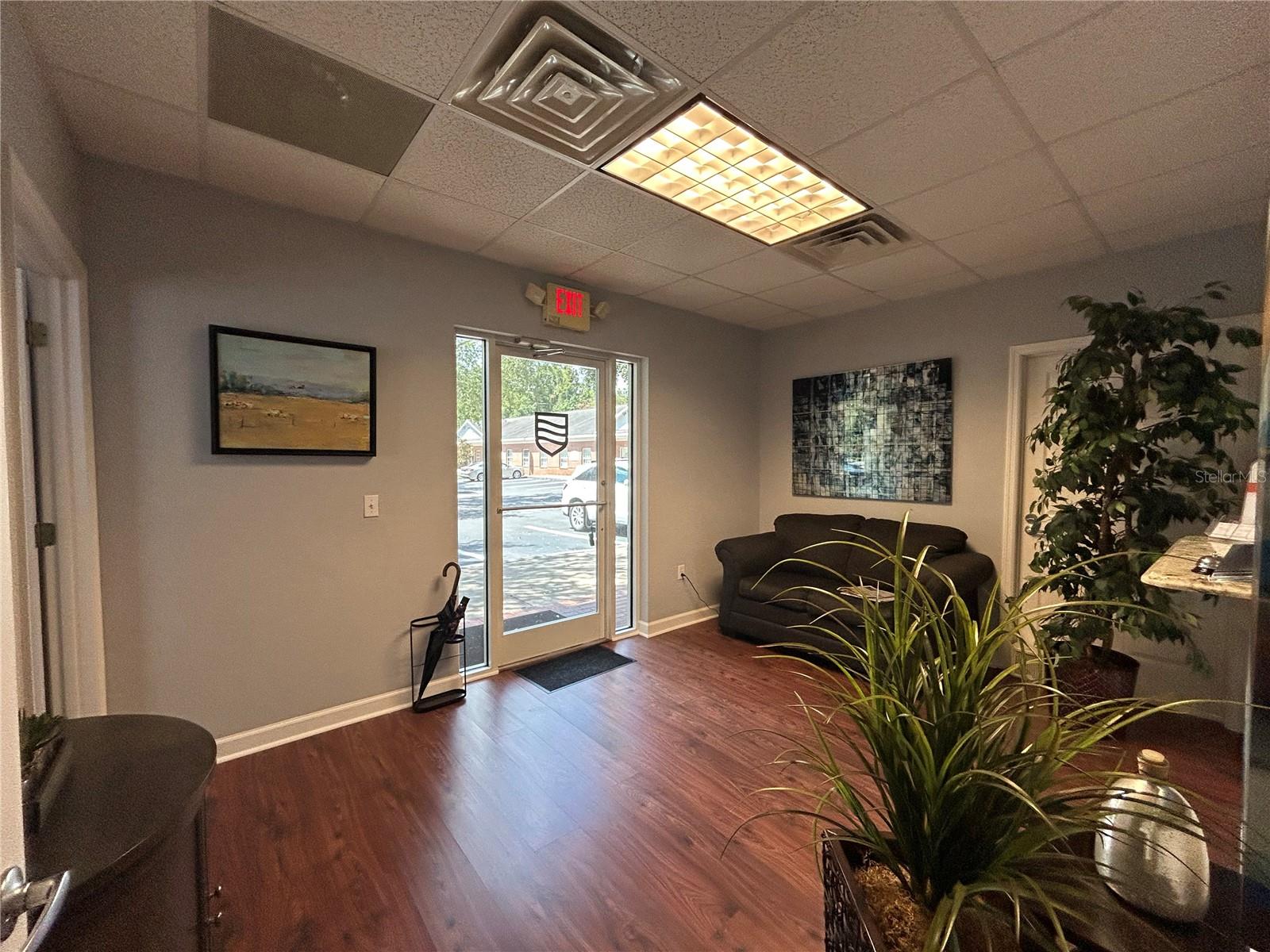 METRO 39 OFFICE PARK CONDO BLDG 2 - Commercial Lease