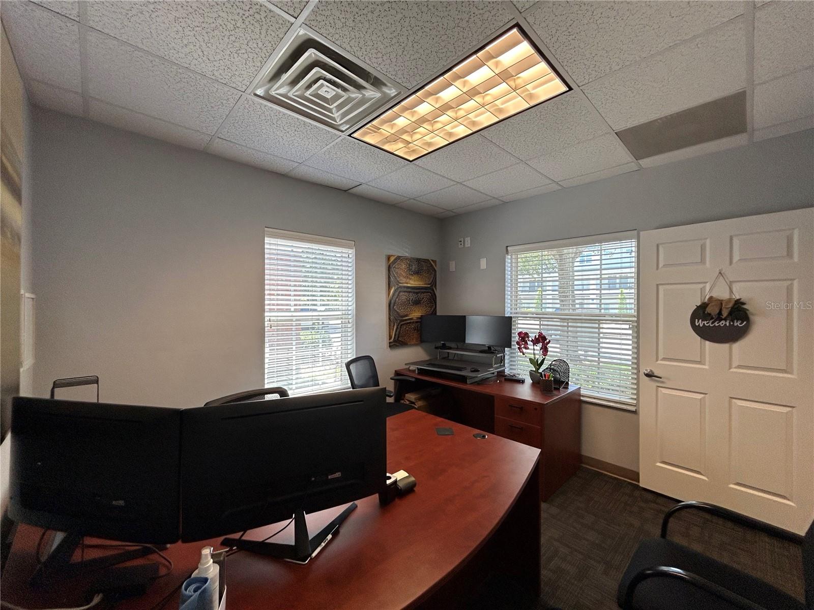 METRO 39 OFFICE PARK CONDO BLDG 2 - Commercial Lease