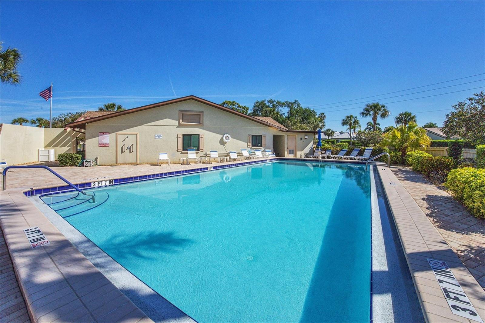 FAIRWAYS OF CAPRI - Residential