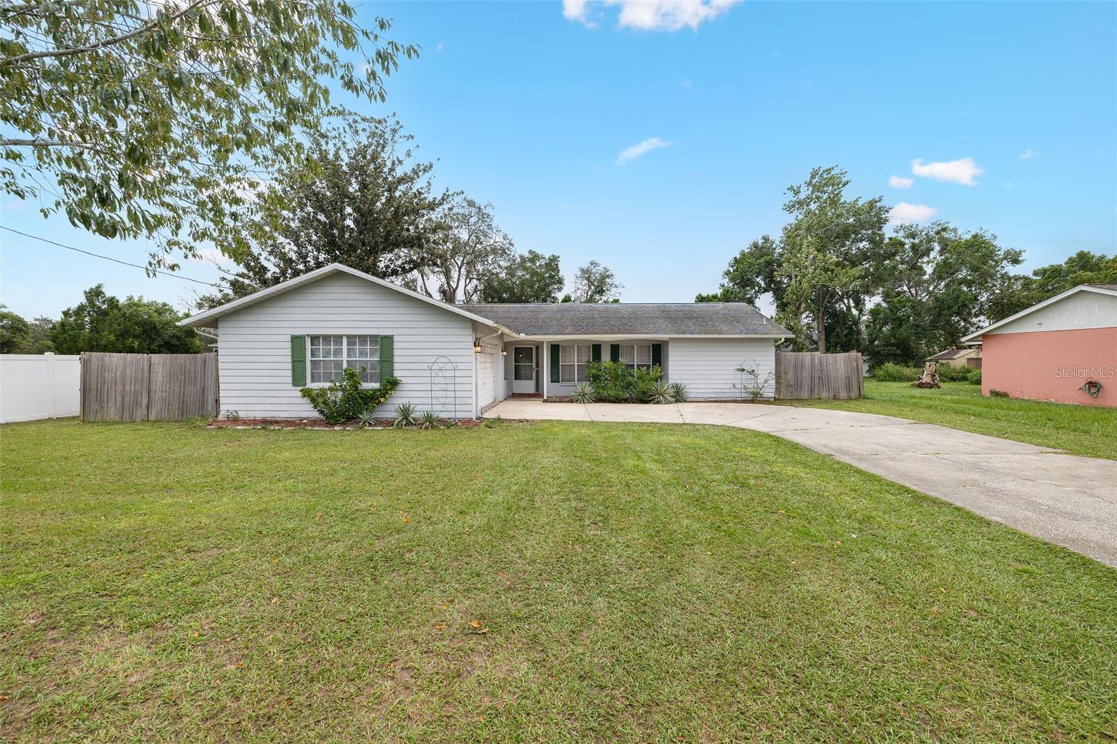 SPRING HILL - Residential