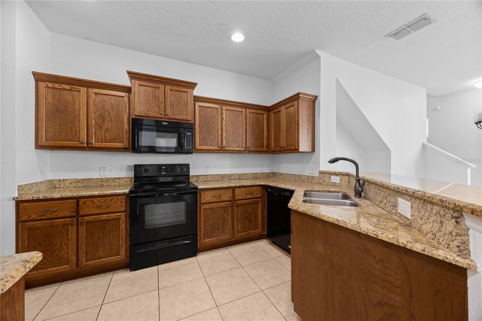 BATTAGLIA - Residential Lease