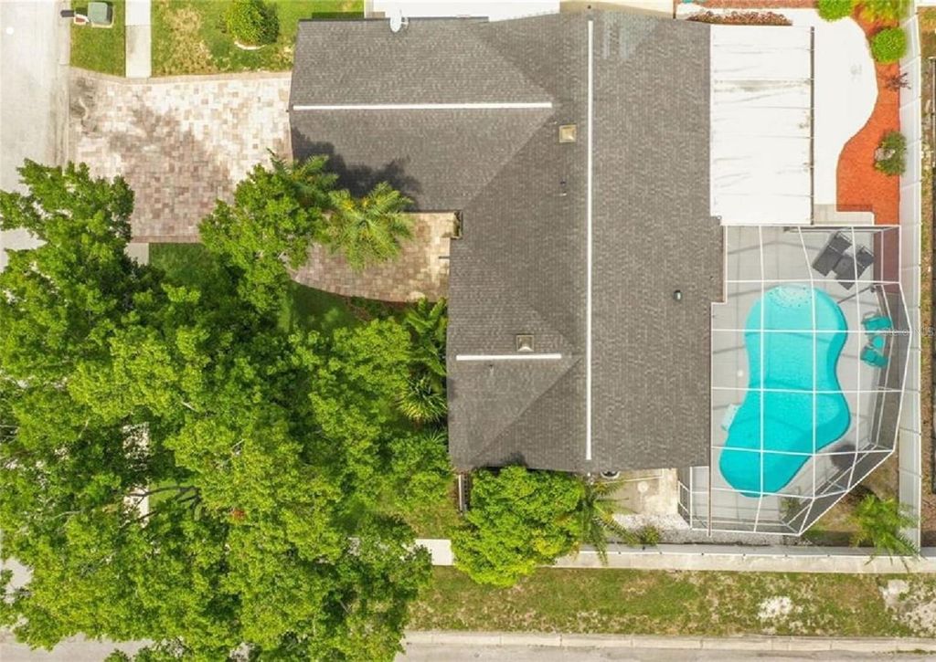 Photo of 6408 Brook Hollow Court, Tampa, FL 33634 (MLS # TB8454222)