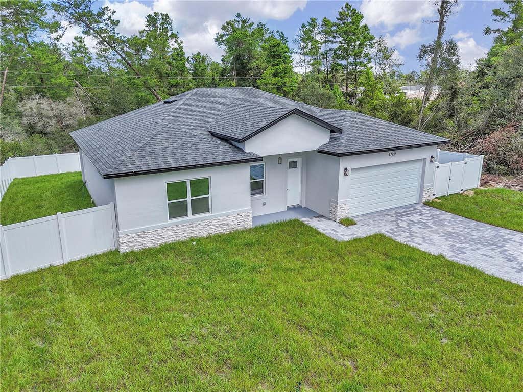 Photo of 17226 SW 20th Court Road, Ocala, FL 34473 (MLS # OM730022)