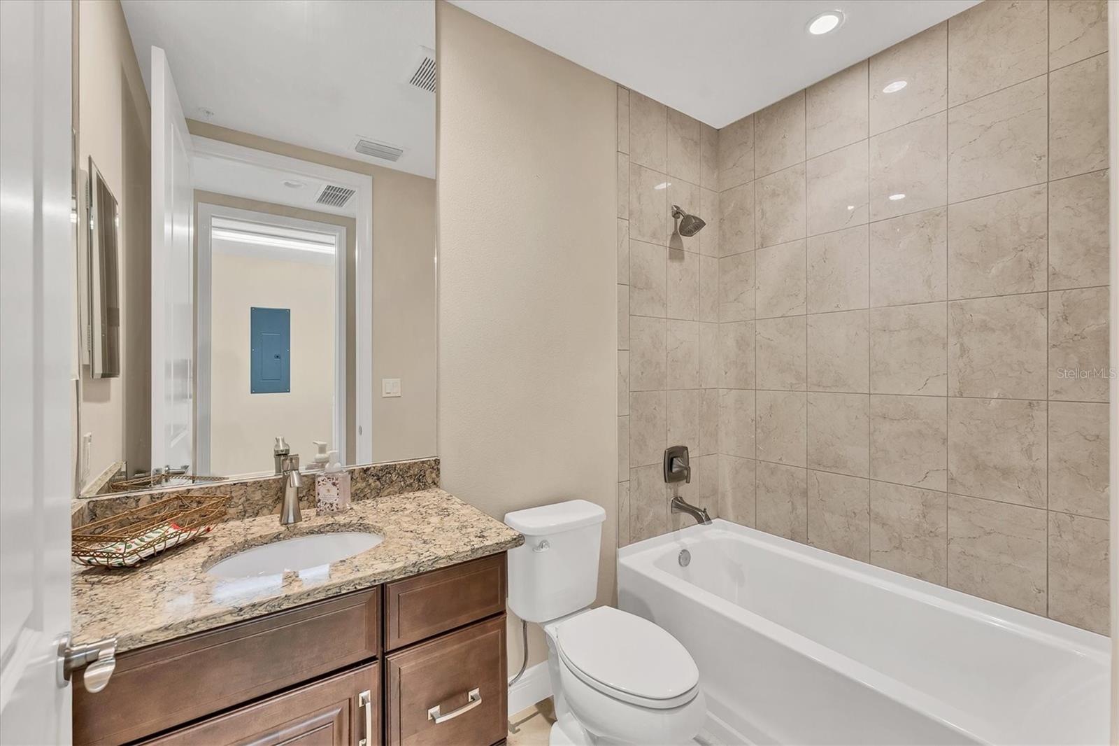 WATERFRONT AT MAIN STREET PH 2 - Residential