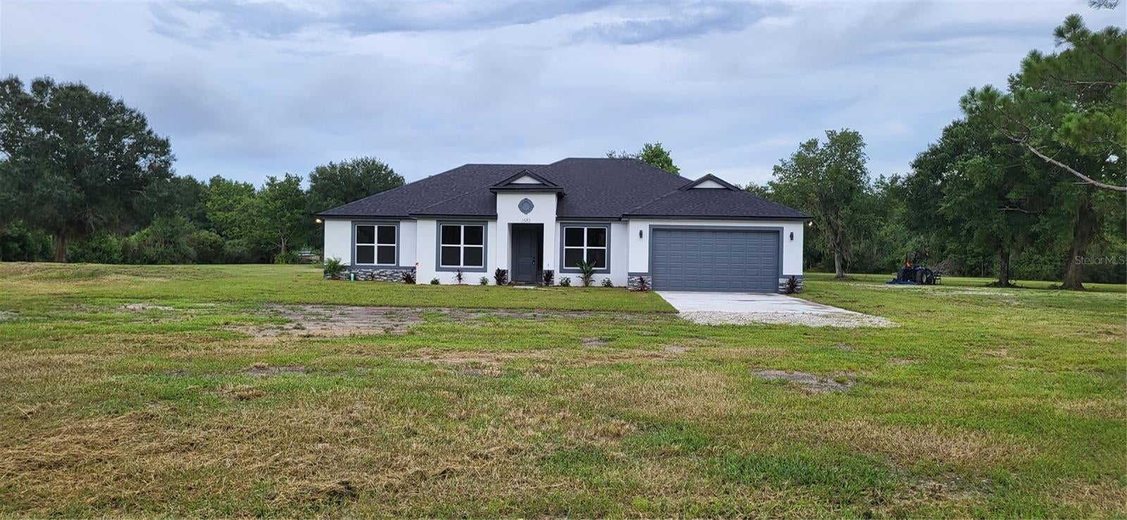 1685 E OSCEOLA ROAD