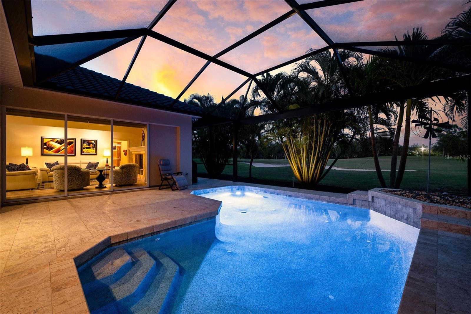 PELICAN POINTE GOLF & COUNTRY - Residential