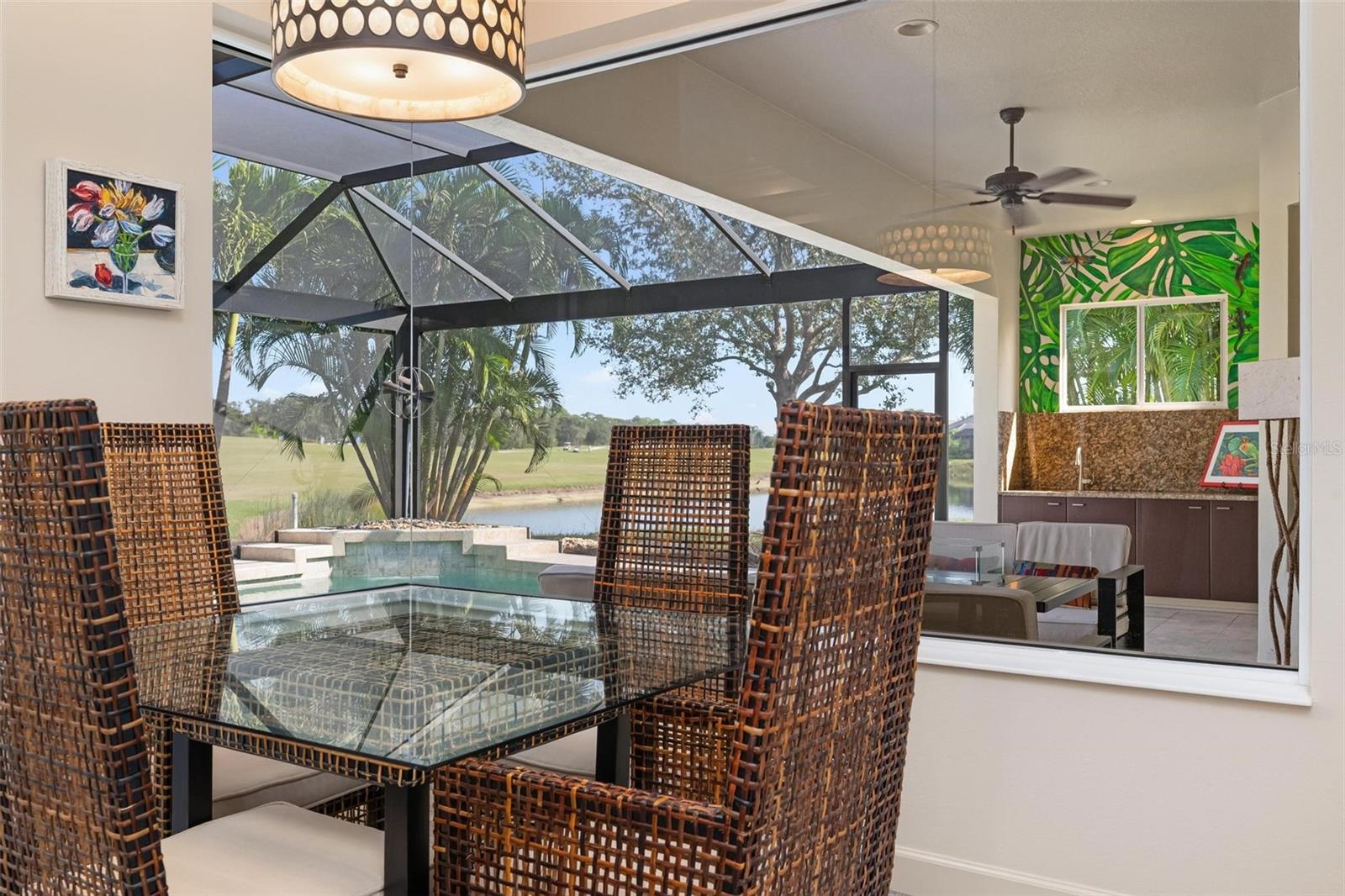 PELICAN POINTE GOLF & COUNTRY - Residential