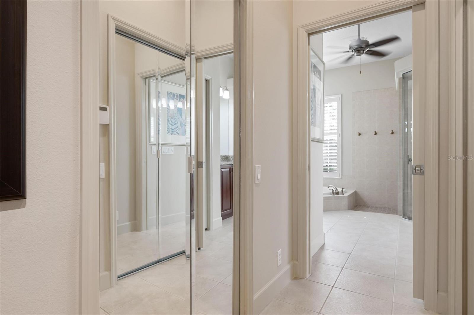 PELICAN POINTE GOLF & COUNTRY - Residential