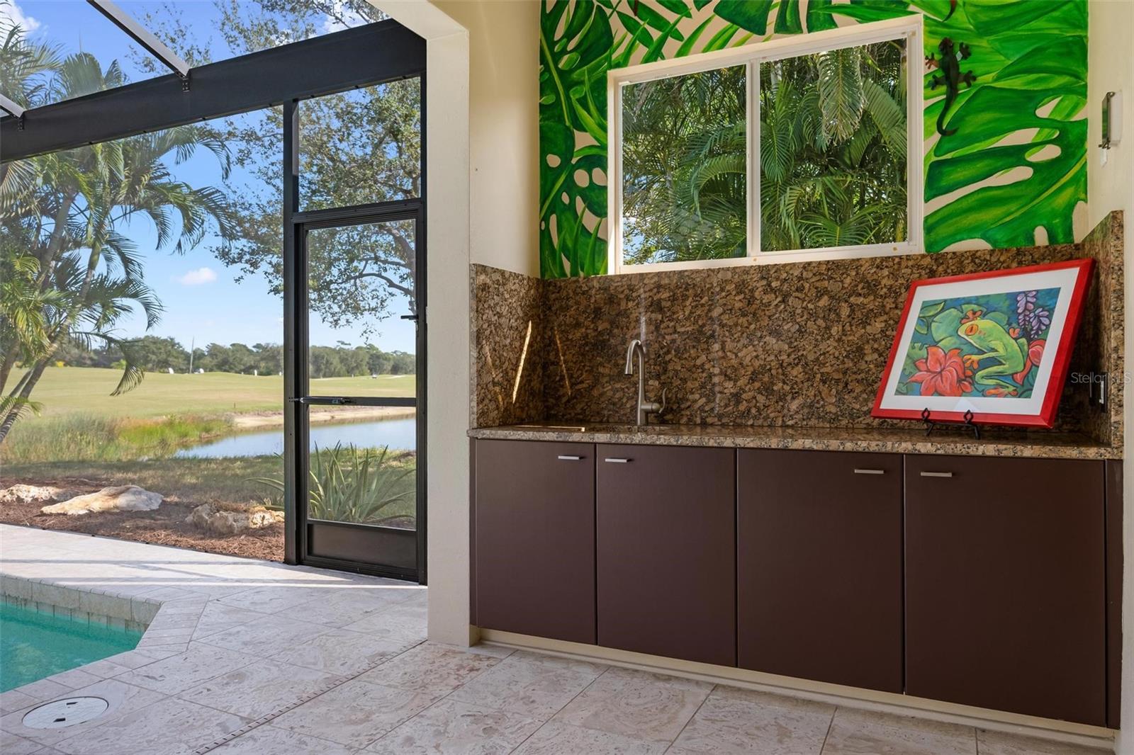 PELICAN POINTE GOLF & COUNTRY - Residential